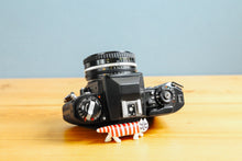 Load image into Gallery viewer, Nikon FG [In working order] Single-lens reflex film camera recommended for beginners
