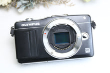 Load image into Gallery viewer, Olympus PEN mini E-PM2 ＆ 14-42mm レンズキット【完動品】美品✨ 超軽量ミラーレスデジタル一眼レフ📸初心者にも扱いやすい万能モデル🔰

