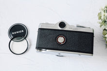 Load image into Gallery viewer, Konica AUTOREX P【完動品】途中でハーフと通常35mm版に切り替え可能なカメラ
