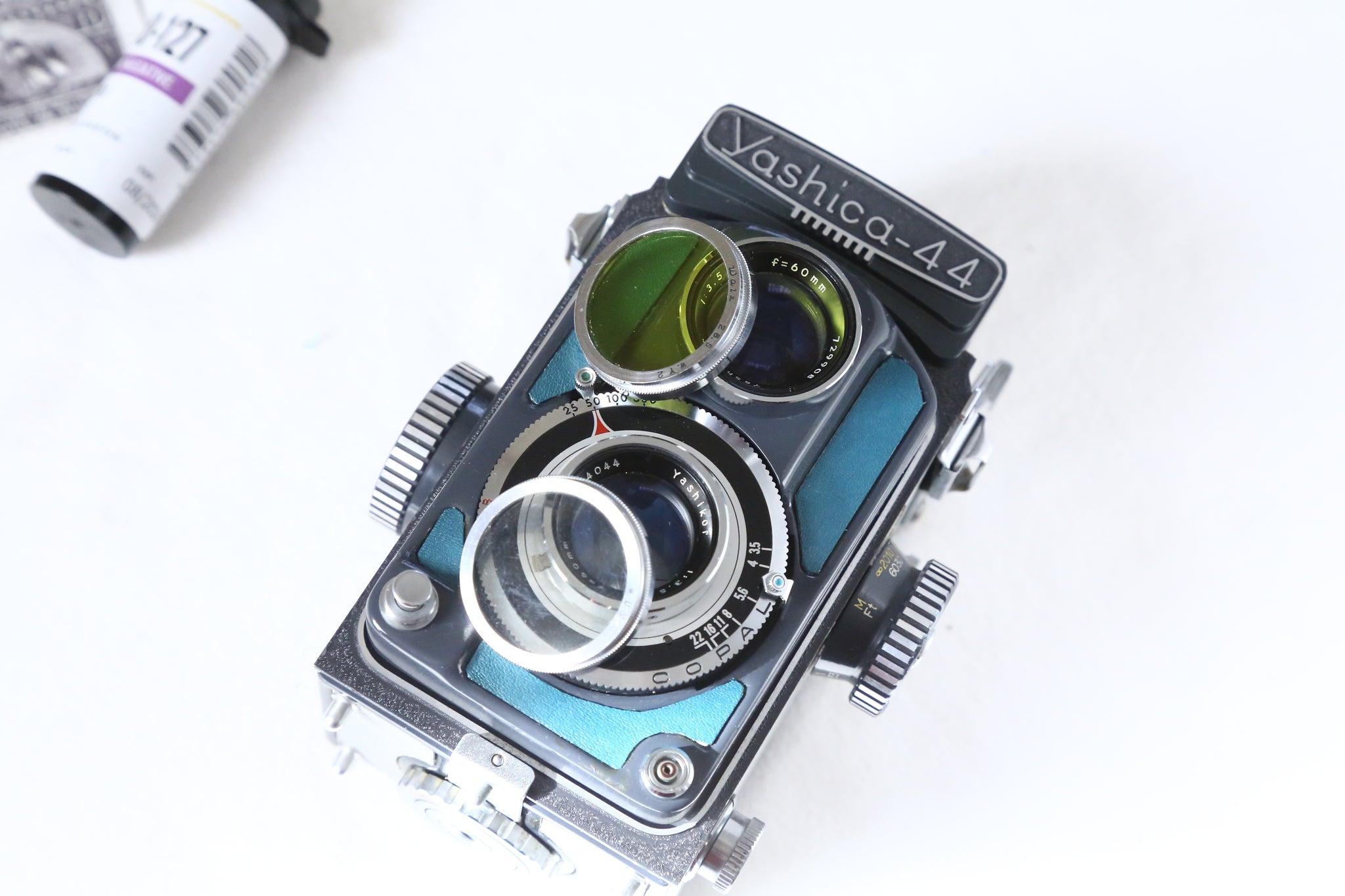 YASHICA-44 【完動品/美品✨】実写済み🎞️127mm二眼レフカメラ
