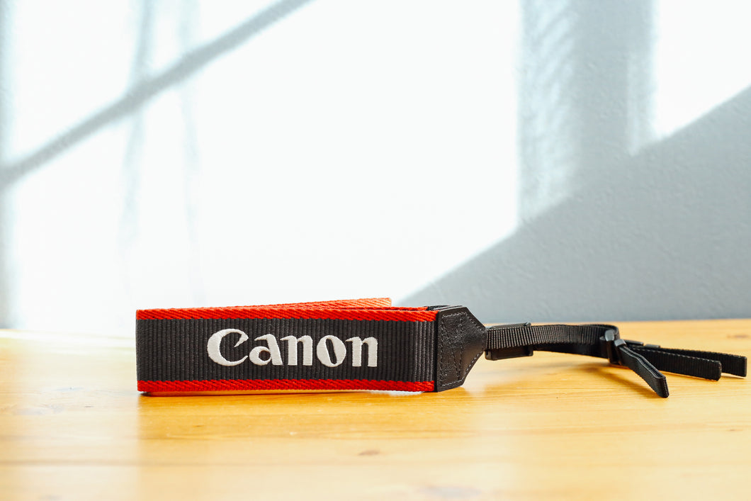 Canon strap [unused item]