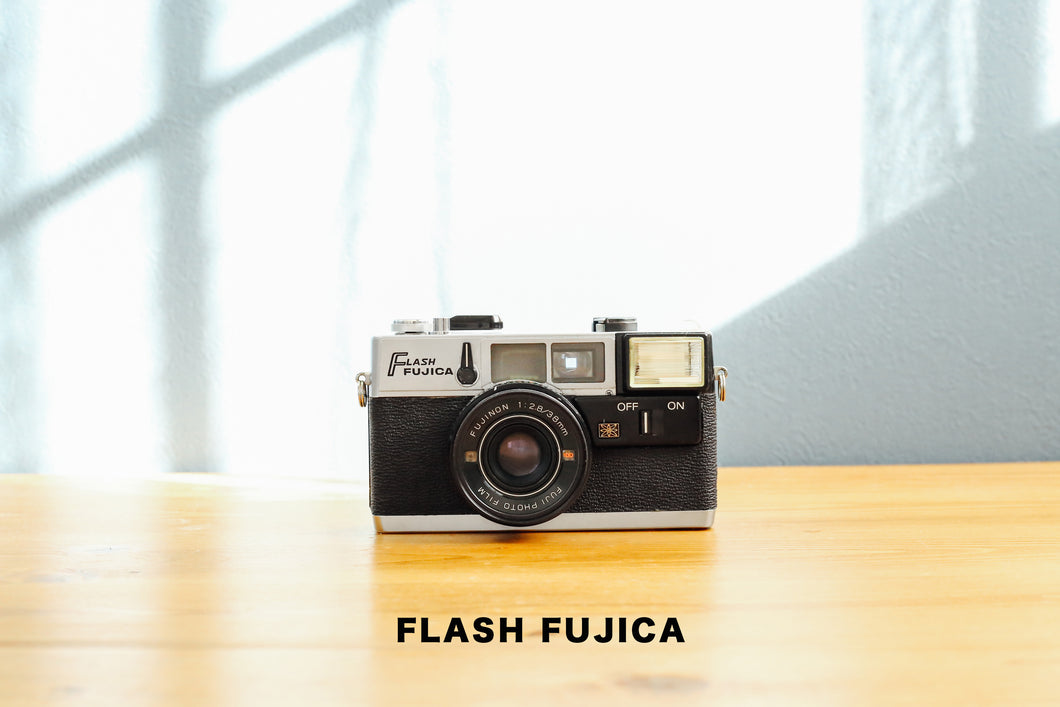 FLASHFUJICA Eincamera レトロなカメラ　フィルムカメラ　フィルムカメラの使い方