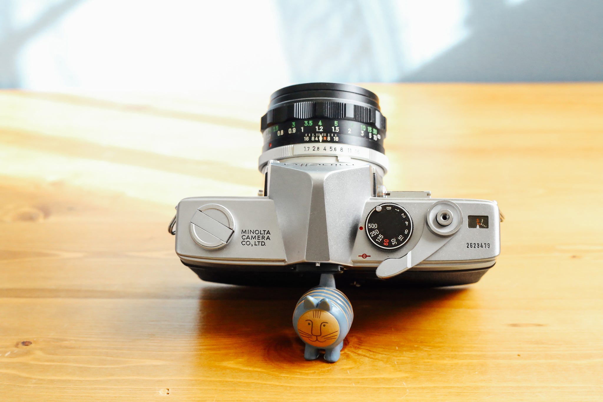 Exploring the World of Film Cameras and Lenses: Minolta SR-1