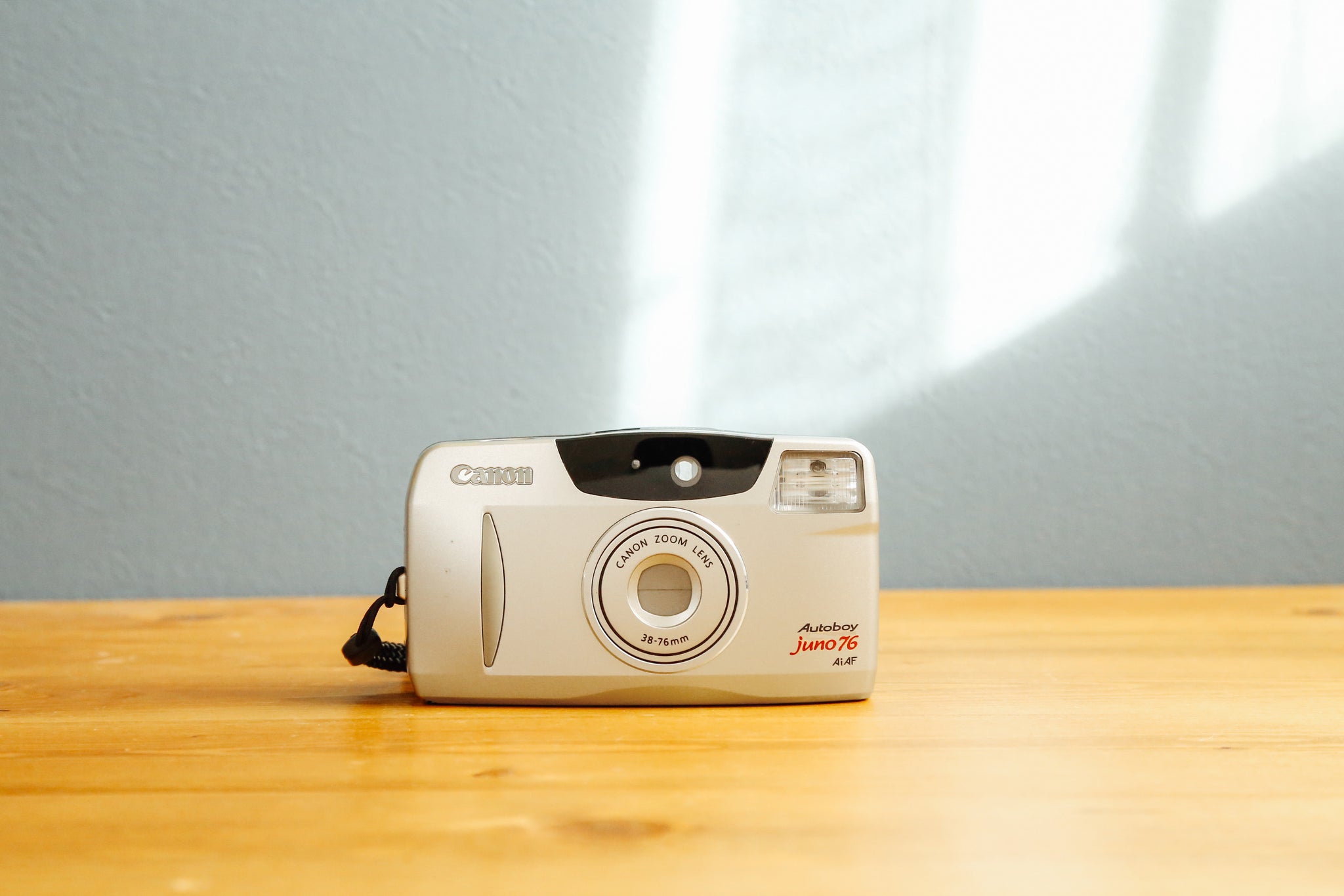 ★完動品・美品・初期保証付★canon autoboy juno ★フィルム入門 Canon Autoboy juno76【完動品】 – Ein Camera