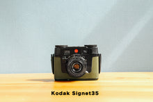 Load image into Gallery viewer, Kodaksignet35 Eincamera レアカメラ　フィルムカメラ　フィルムカメラ使い方　ミッキーマウスカメラ
