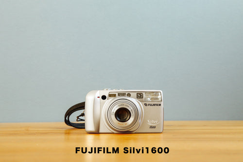 Fujifilmsilvi1600 コンパクトフィルムカメラ  Eincamera フィルムカメラ初心者