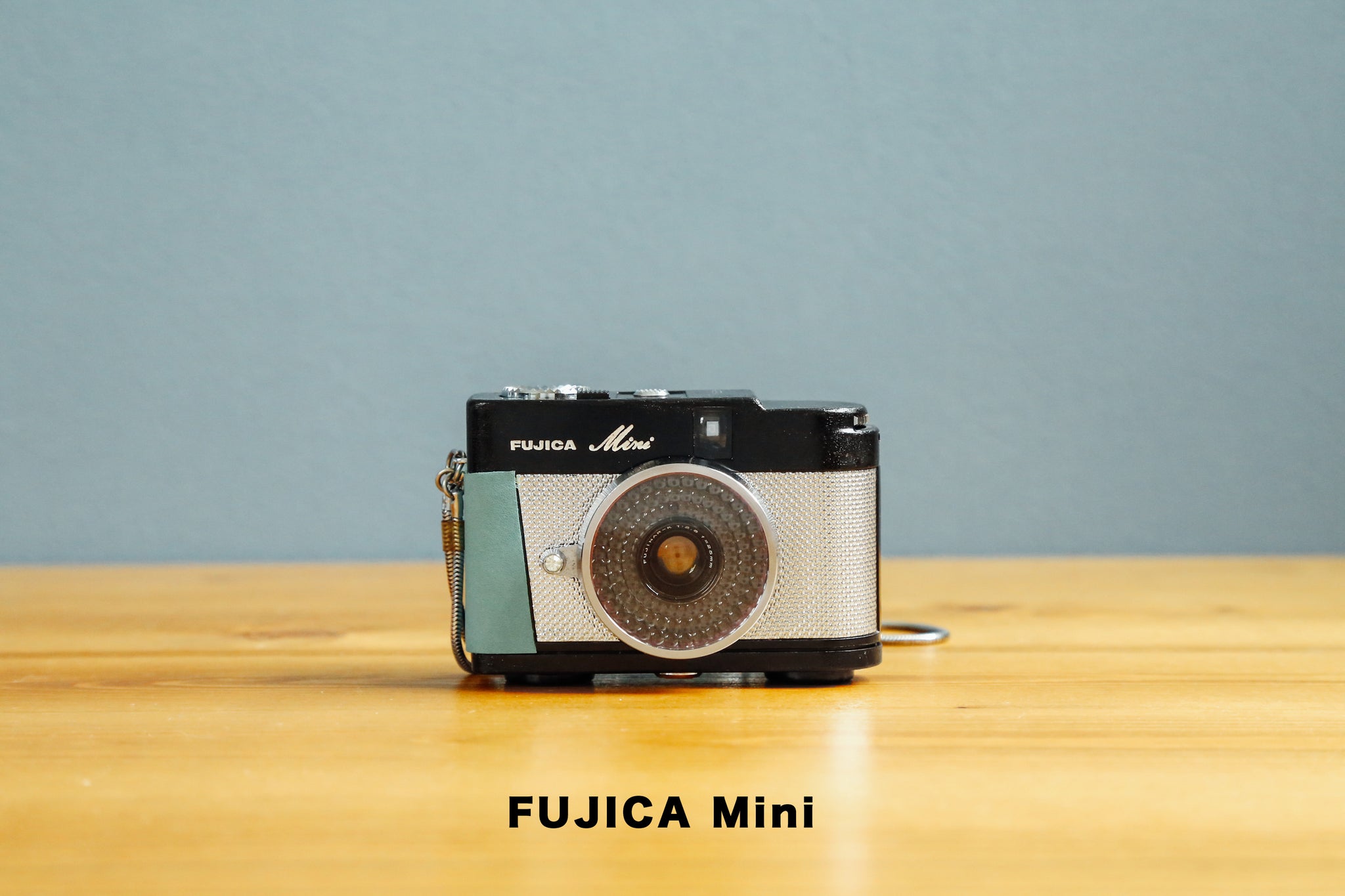 FUJICA Mini 喫茶店のメロンクリームソーダ🍈（マットタイプ）【希少❗️】【完動品】 – Ein Camera