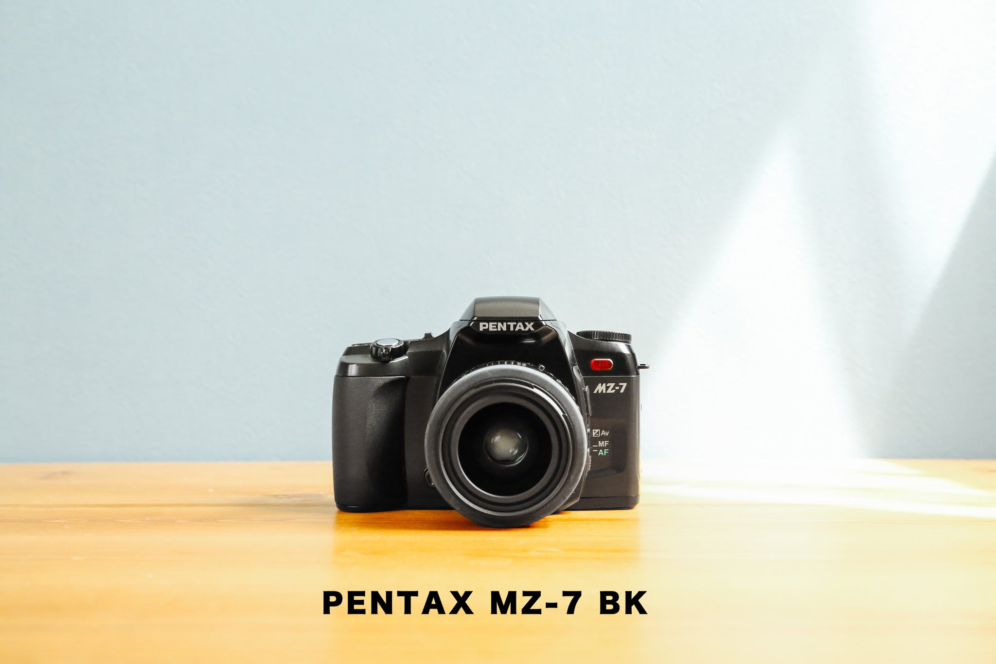 専門店では ペンタックスMZ-7 レンズ2本 ストロボ付き フィルムカメラ 