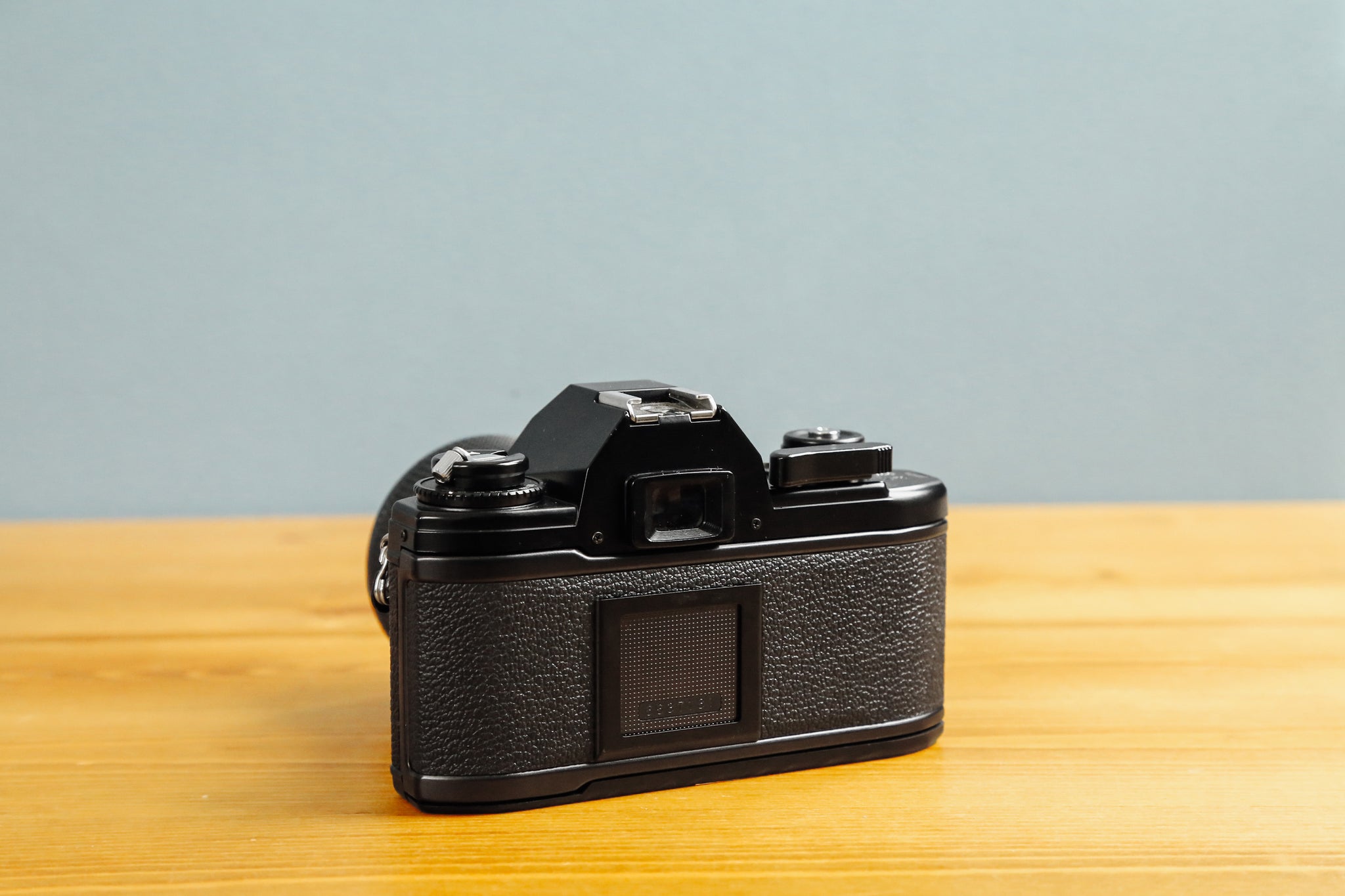 Nikon EM【完動品】状態◎ 初心者の方にもオススメ – Ein Camera