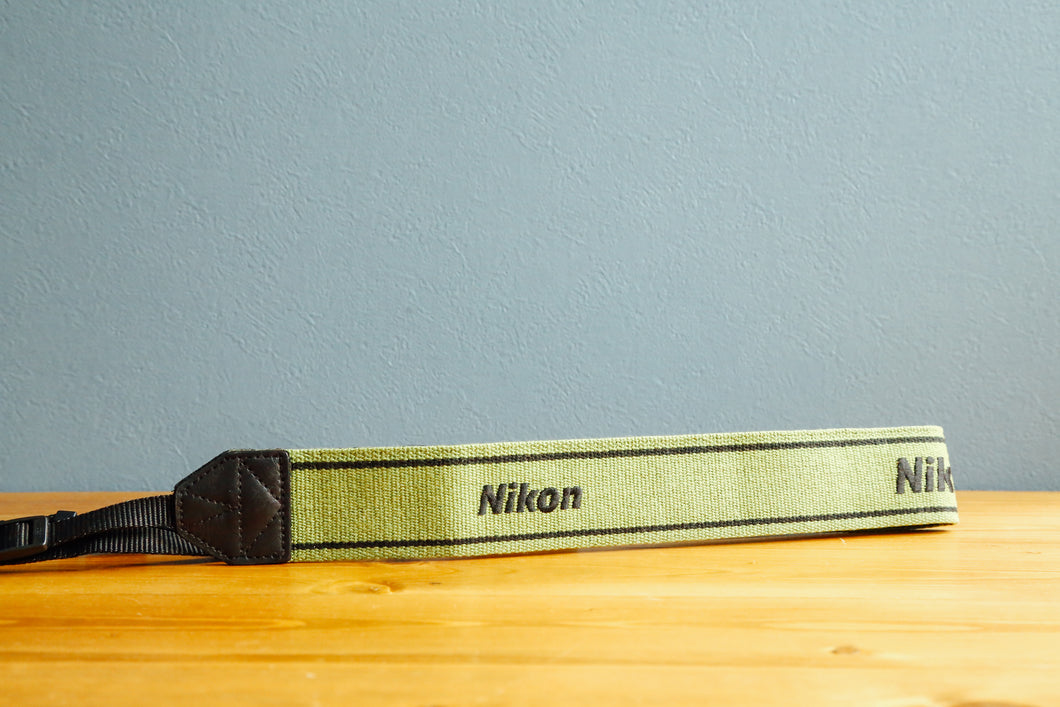 Nikon strap green