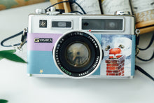 Load image into Gallery viewer, YASHICA Electro35 Santa Claus stuck in the chimney 🏡🎅 [Finally working item] [Live action completed ❗️]
