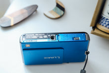 Load image into Gallery viewer, Panasonic Lumix DMC-FP1 [Rare❗️] [Working item] ▪️ Old compact digital camera ▪️ Digital camera
