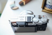 画像をギャラリービューアに読み込む, FUJIFILM X30 【希少❗️】【完動品】▪️オールドコンデジ▪️デジタルカメラ
