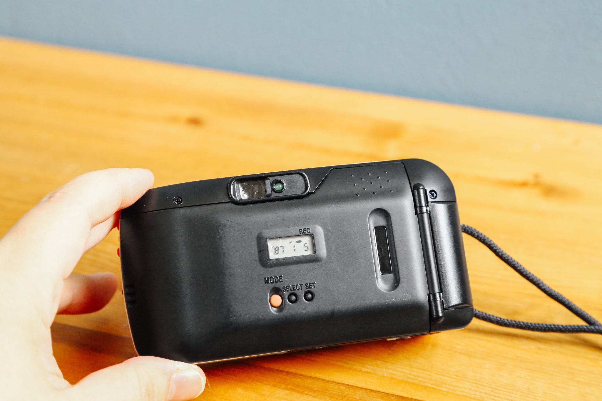 【完動美品】CANON Autoboy F E-007 Canon Autoboy F 【希少❗️】【完動品】【状態◎】 全自動