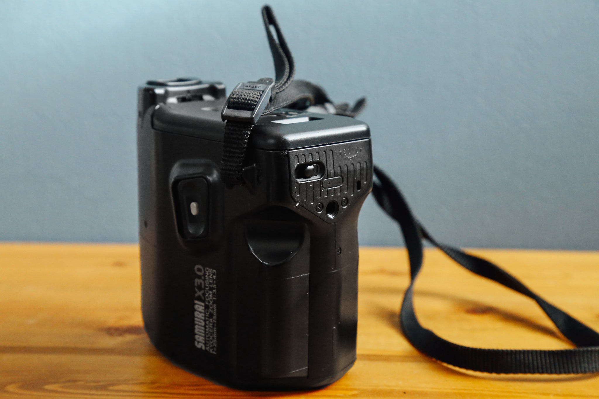 KYOCERA SAMURAI X3.0【完動品】【実写済み】 – Ein Camera