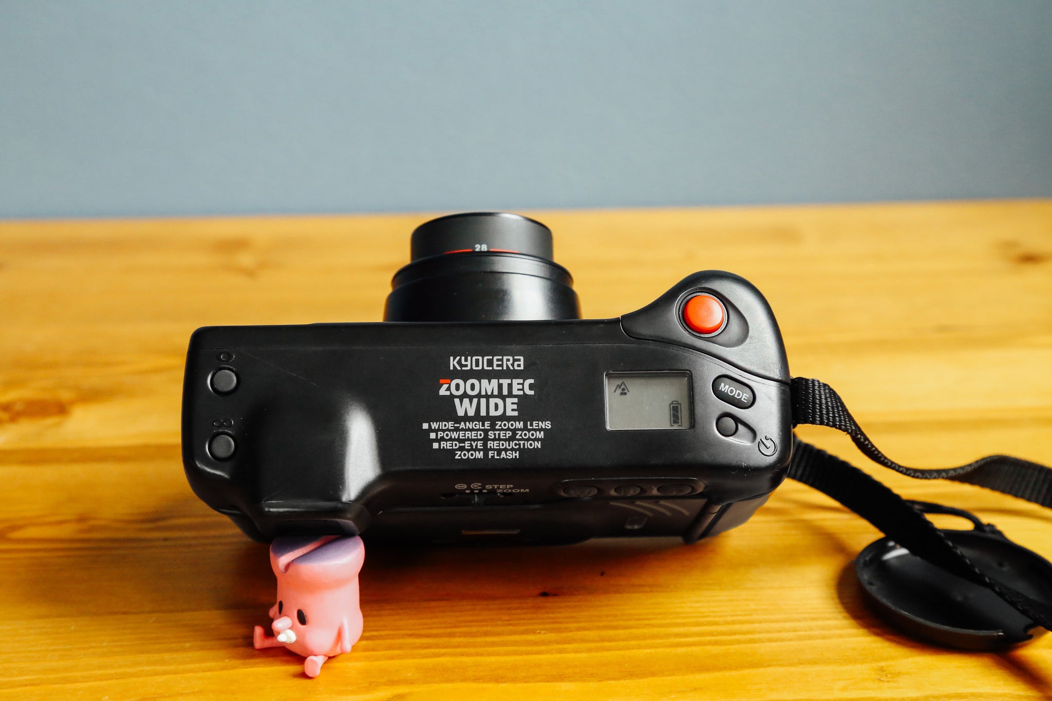 Kyocera ZOOMTEC WIDE【完動品】 – Ein Camera