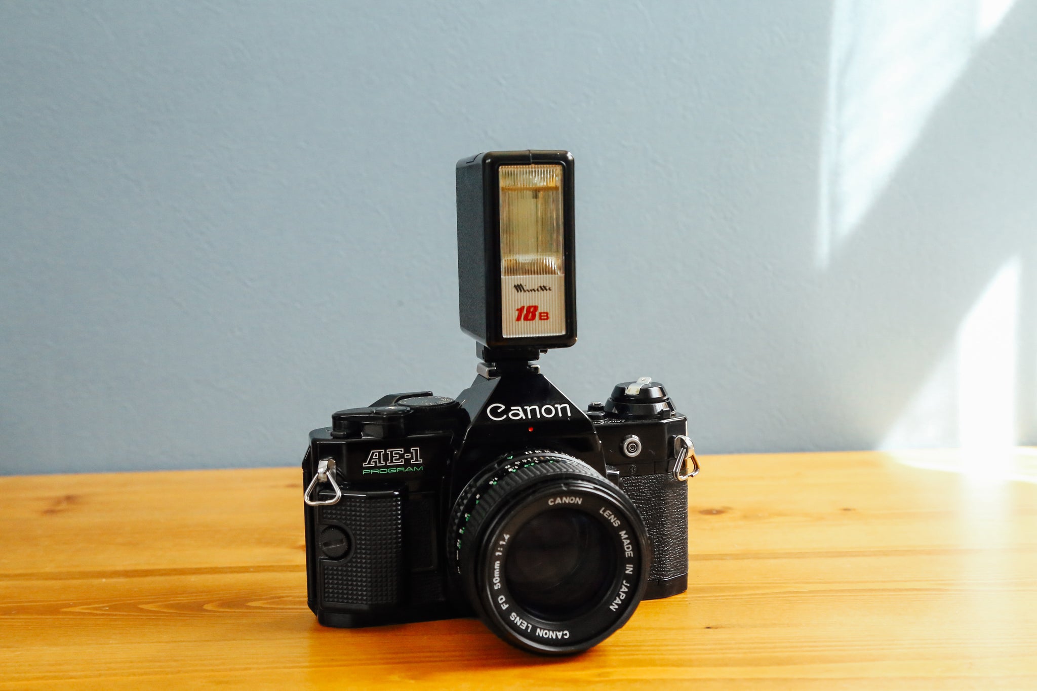 Minette 18B 外部ストロボ（フラッシュ）一眼レフやレンジファインダー