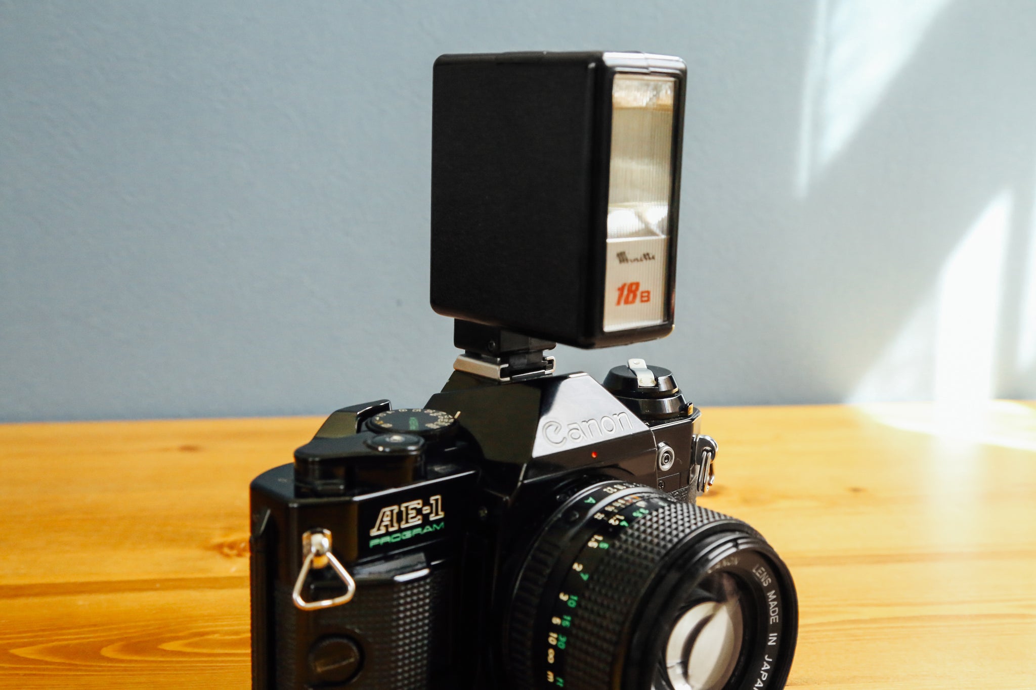 Minette 18B 外部ストロボ（フラッシュ）一眼レフやレンジファインダー