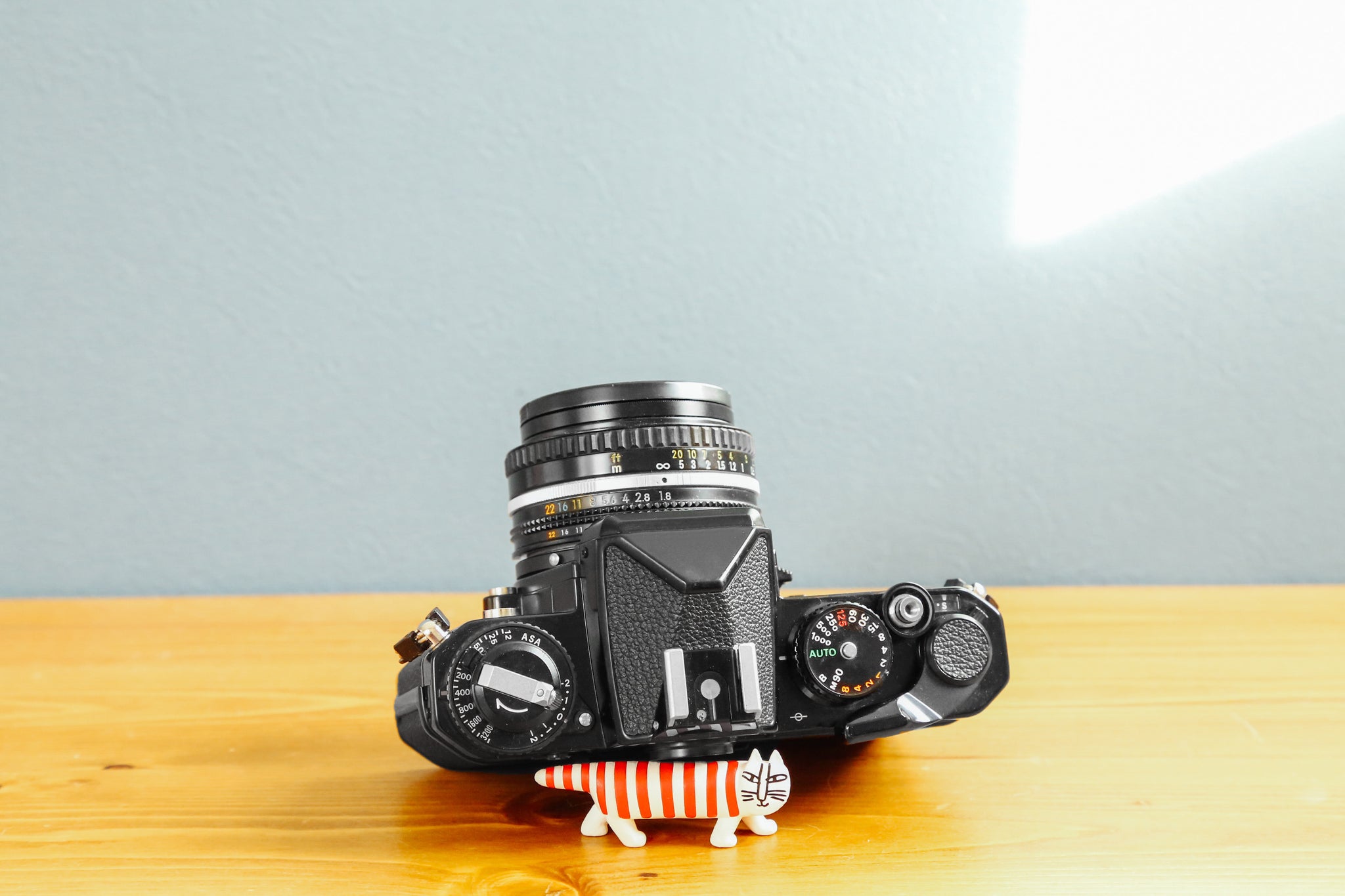 Nikon FE【完動品】 – Ein Camera