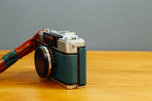 Load image into Gallery viewer, OLYMPUS PEN EE-3 Green tourmaline💠 [Working item] Half camera
