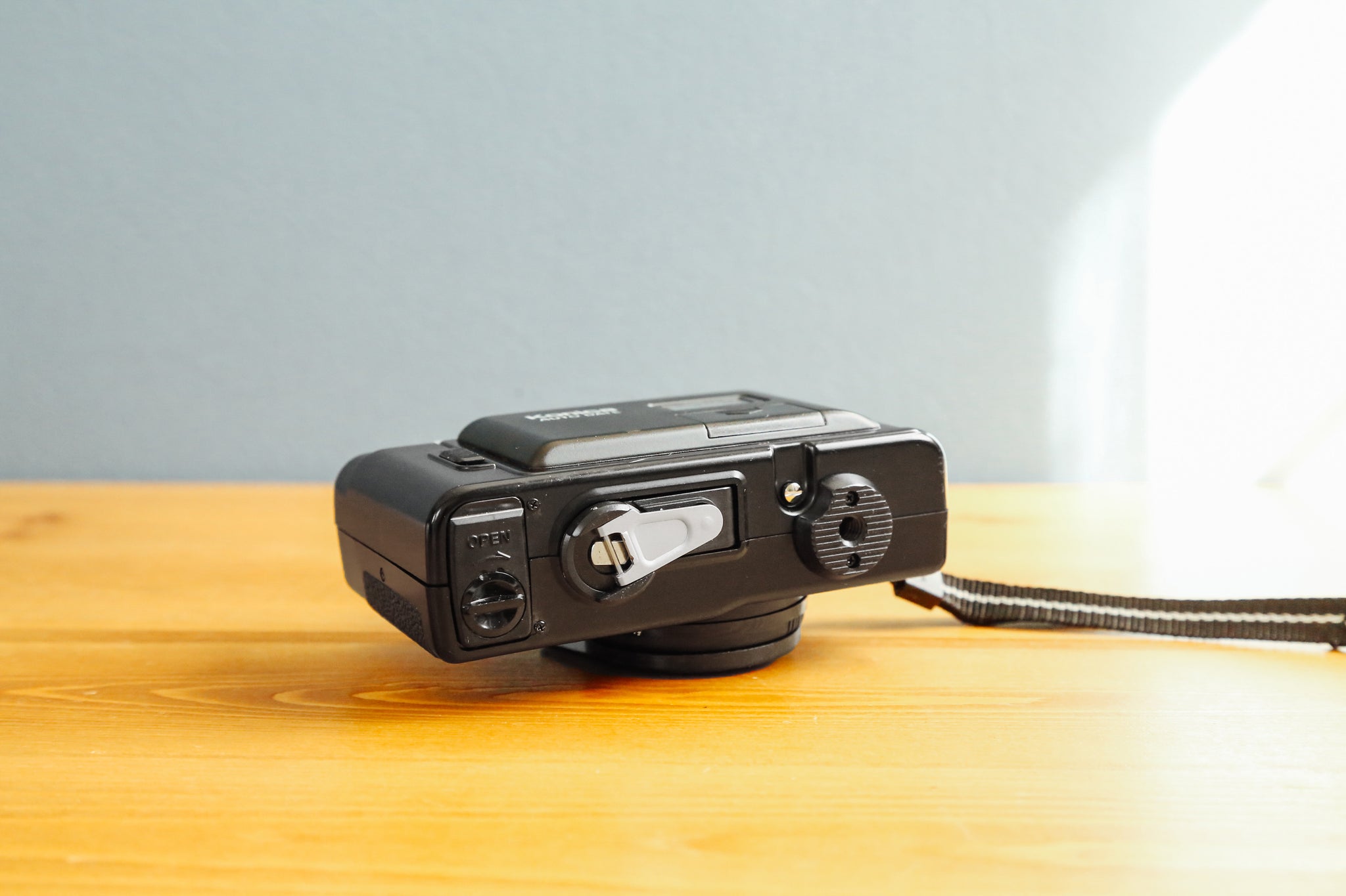 【完動美品】Konica C35 EF3D フィルムカメラ 動作確認済み Konica コニカ c35 EF3D フィルムカメラ 正常動作品 ブラック