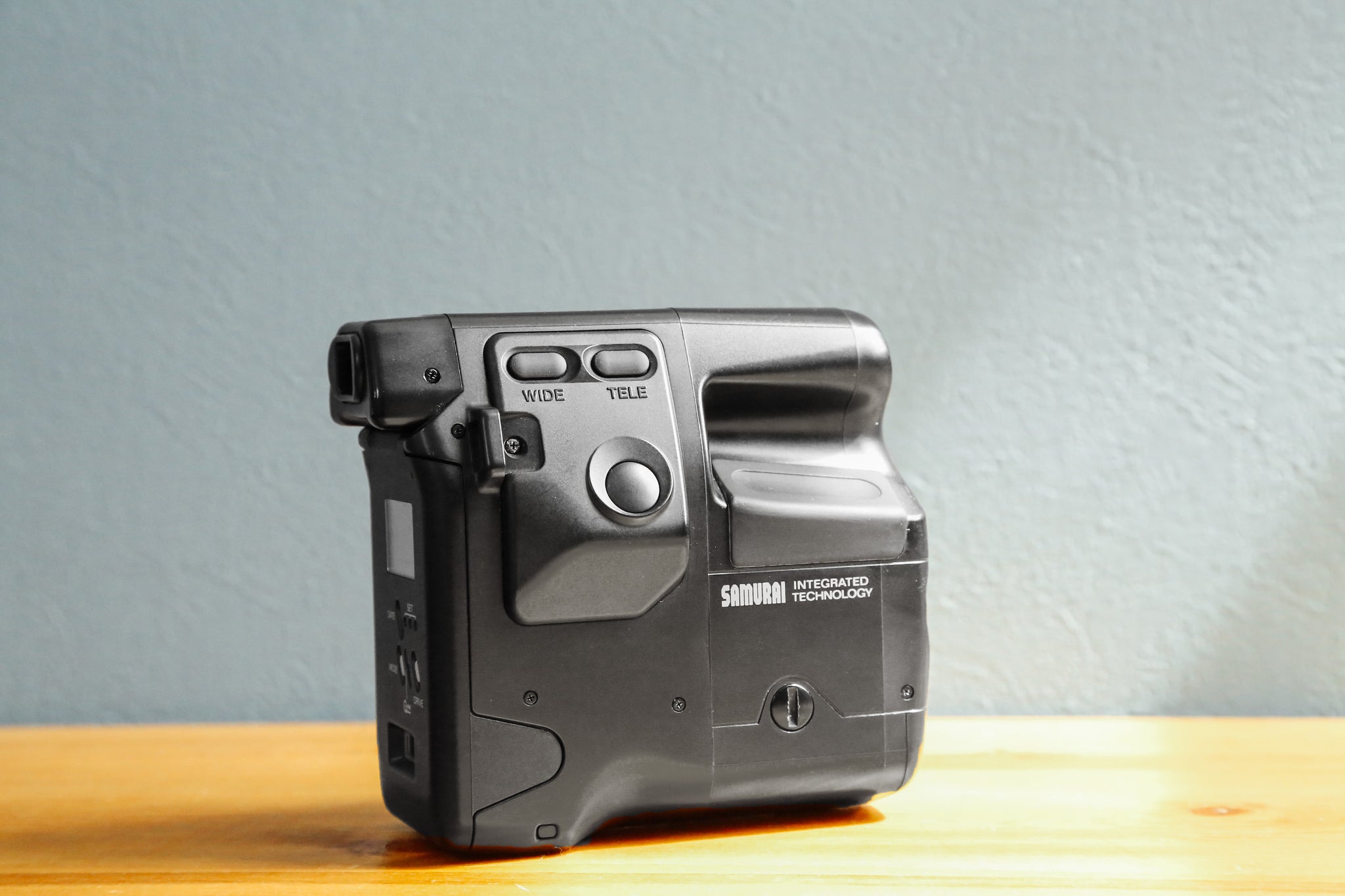 KYOCERA SAMURAIX3.0【完動品】【レア❗️】ハーフカメラ – Ein Camera