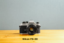 Load image into Gallery viewer, Nikon FG-20 (SV) [In working order]
