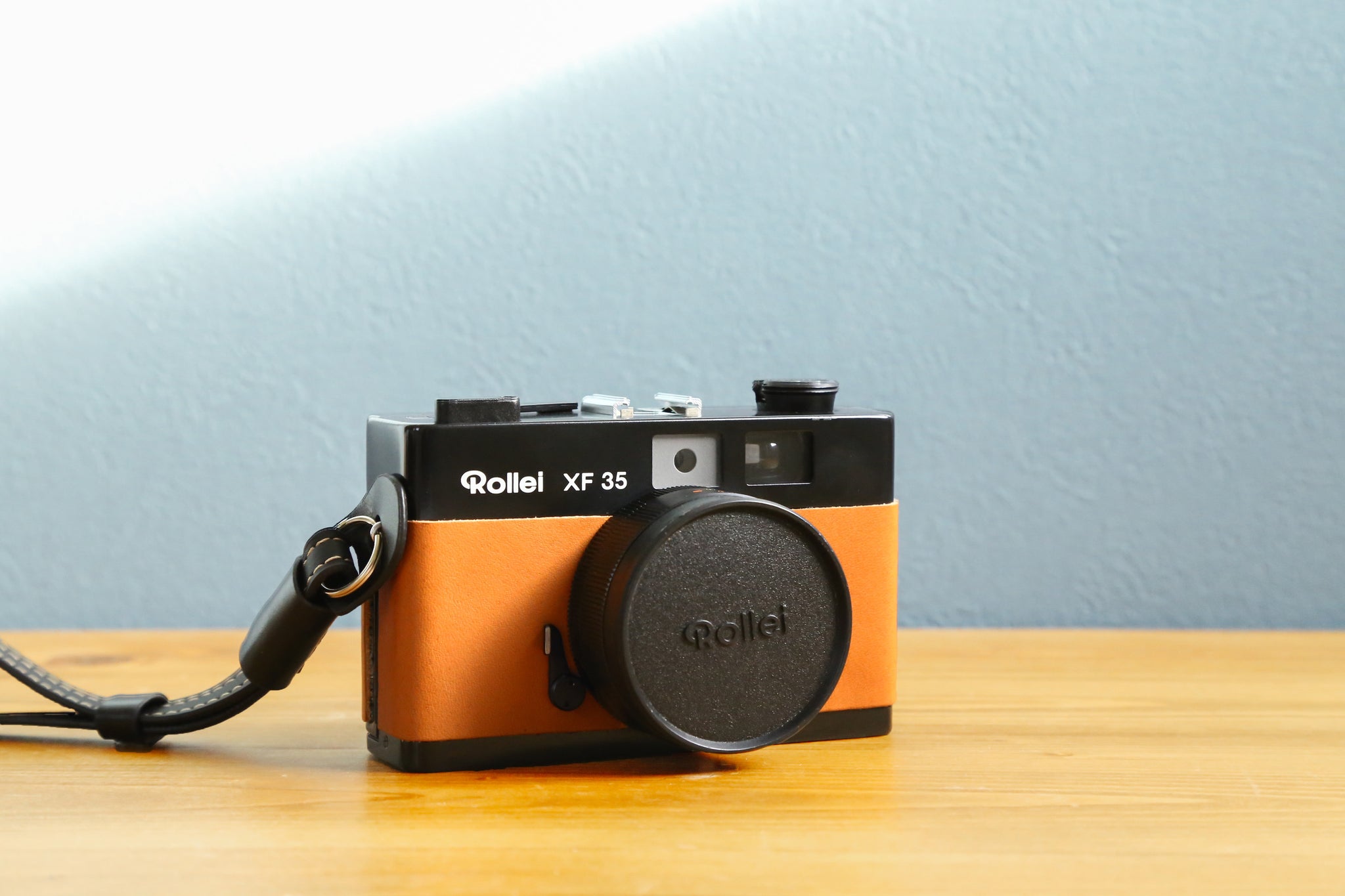 Rollei XF35 carota🥕【完動品】【実写済み】【希少品】 – Ein Camera