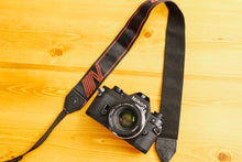 Load image into Gallery viewer, Nikon Strap Black x Red Vintage
