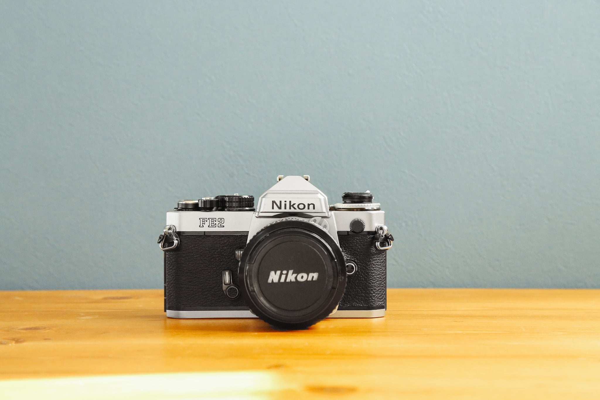 Nikon FE2【完動品】 – Ein Camera