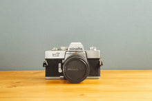 Load image into Gallery viewer, Minolta SRT SUPER [In working order]
