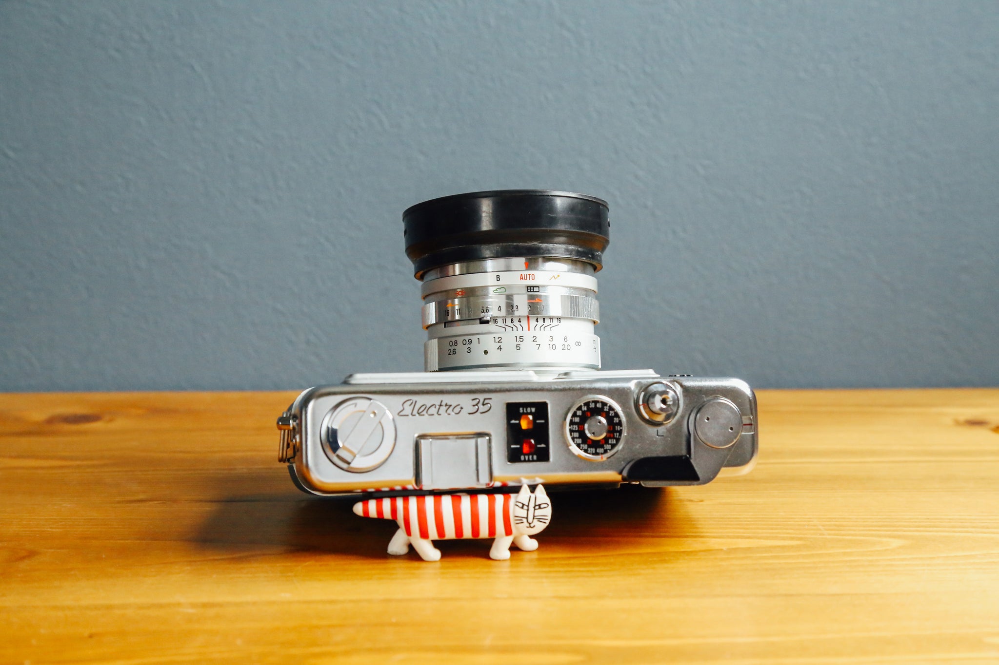 YASHICA Electro 35 Xmas Special Edition🎄Santa Claus【完動品】【実写済み】 – Ein Camera