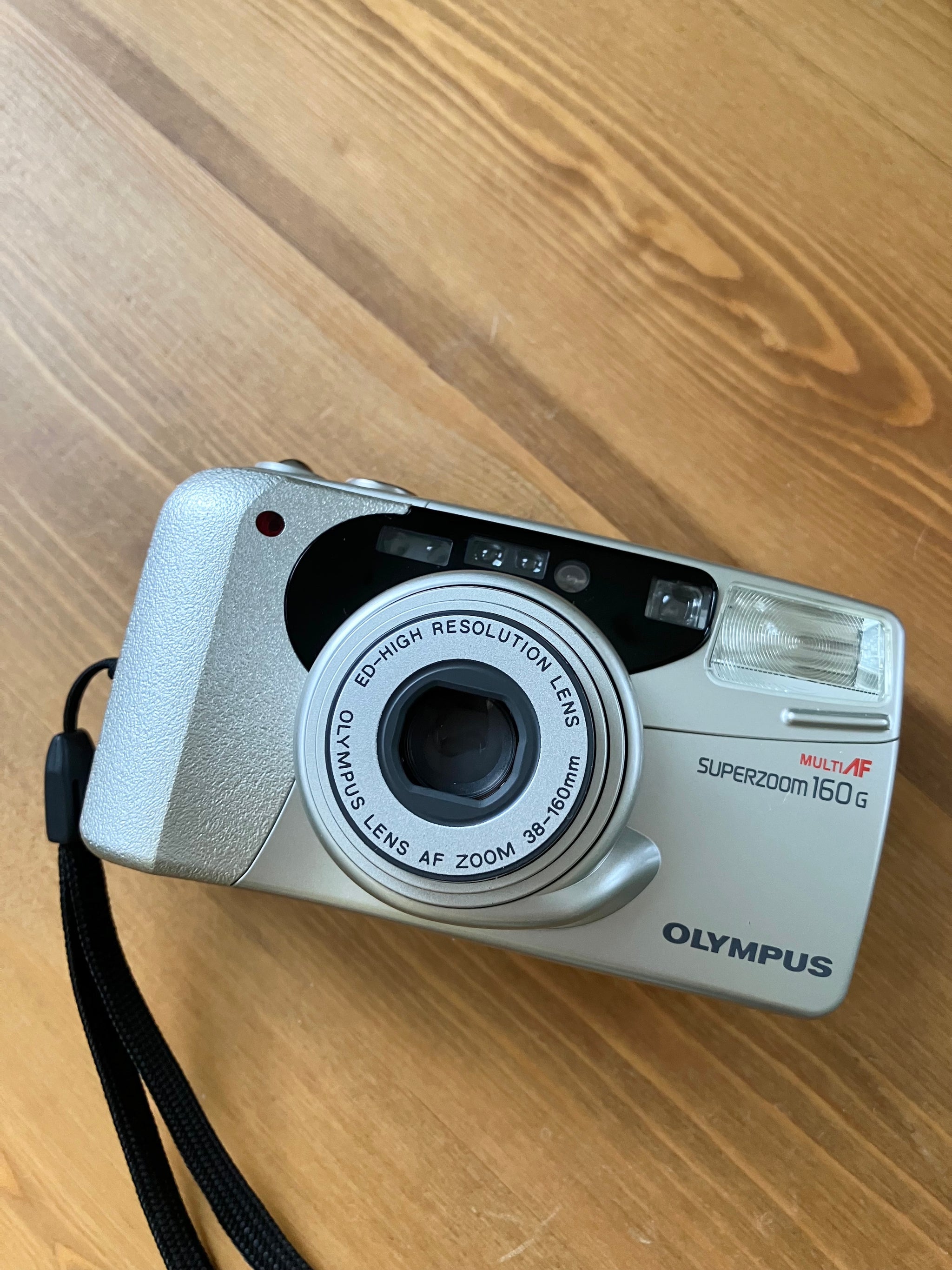 OLYMPUS SUPERZOOM160G【完動品】 – Ein Camera