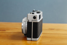 画像をギャラリービューアに読み込む, Konica C35 Flashmatic【完動品】
