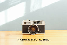 Load image into Gallery viewer, YASHICA ELECTRO35GL [In working order]
