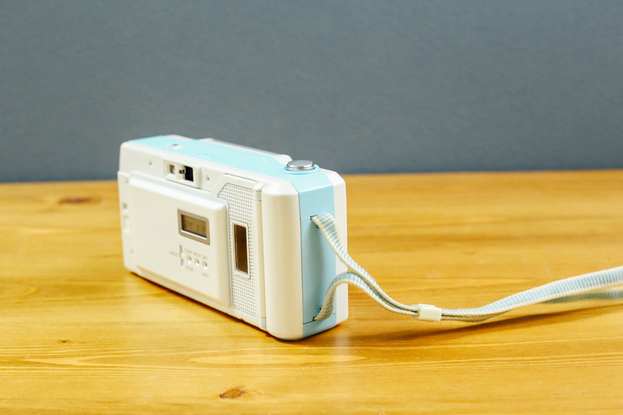 完動品・稀少】Y-608 MINOLTA af-e クレージュモデル フィルムカメラ