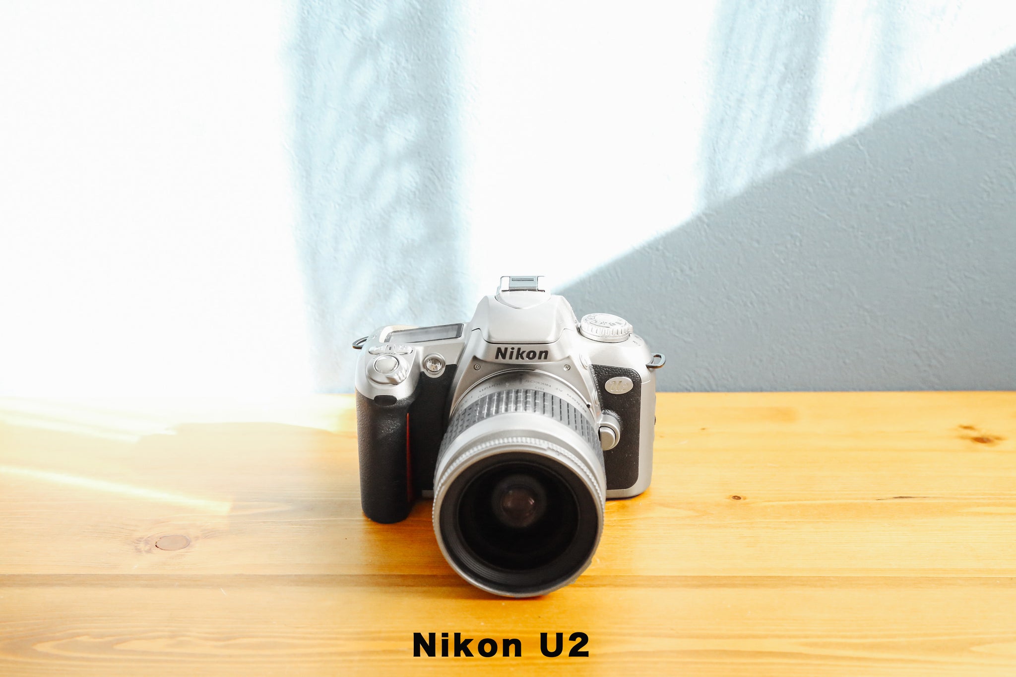 Nikon U2 ダブルズームキット