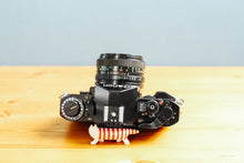 Load image into Gallery viewer, Canon A-1 [In working order] Zoom lens available (sold separately)
